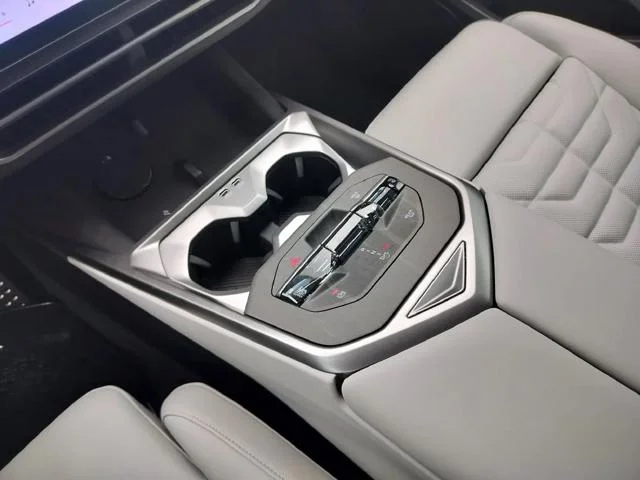 New 2027 Black Sapphire Metallic BMW  image 18