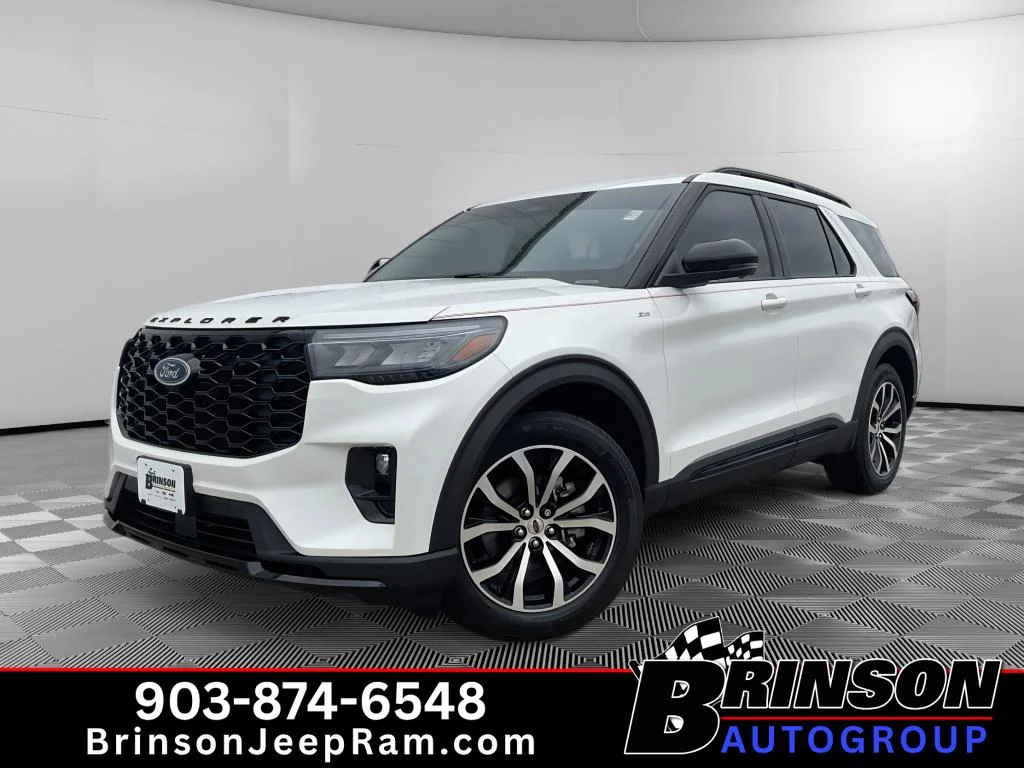 2026 Ford Explorer ST-LINE RWD's photo