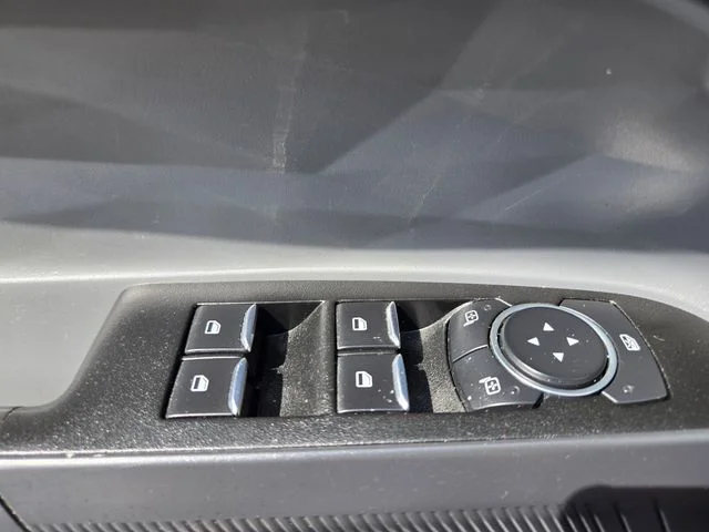 Used 2022 White Ford XL image 34