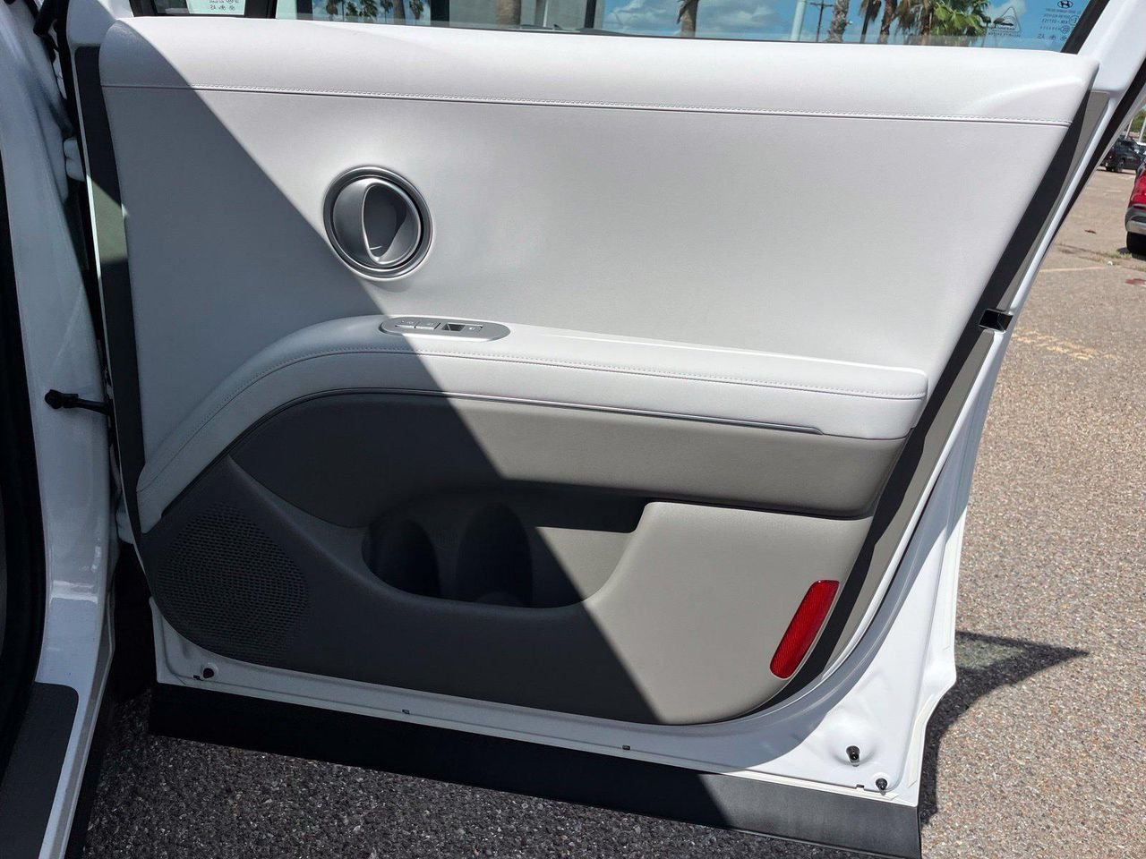 New 2027 White Hyundai Blue SEL 7P image 23