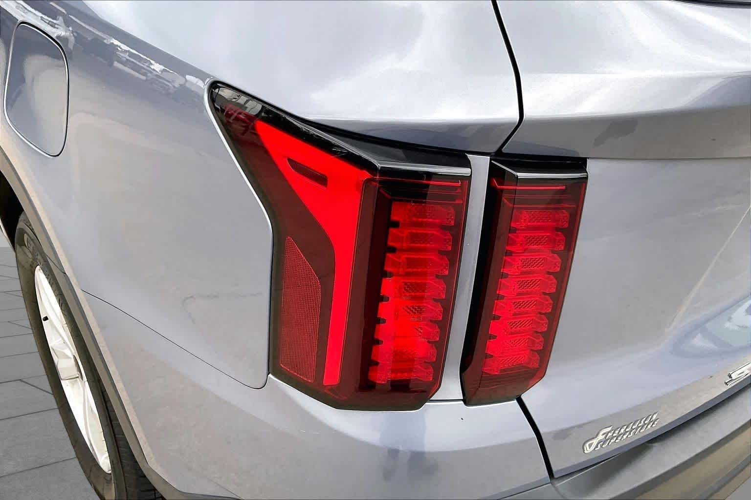 Used 2021 Everlasting Silver Kia LX image 28
