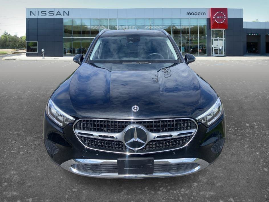 Used 2023 Black Mercedes-Benz GLC 300 image 2