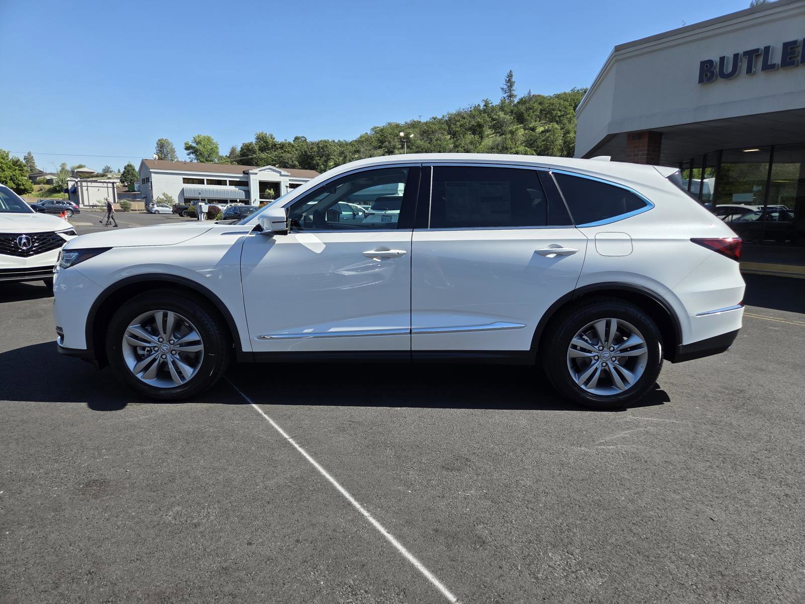 New 2026 Platinum White Pearl Acura AWD image 8