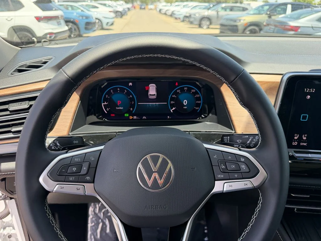 New 2026 Opal White Pearl Volkswagen SE w/Technology image 15