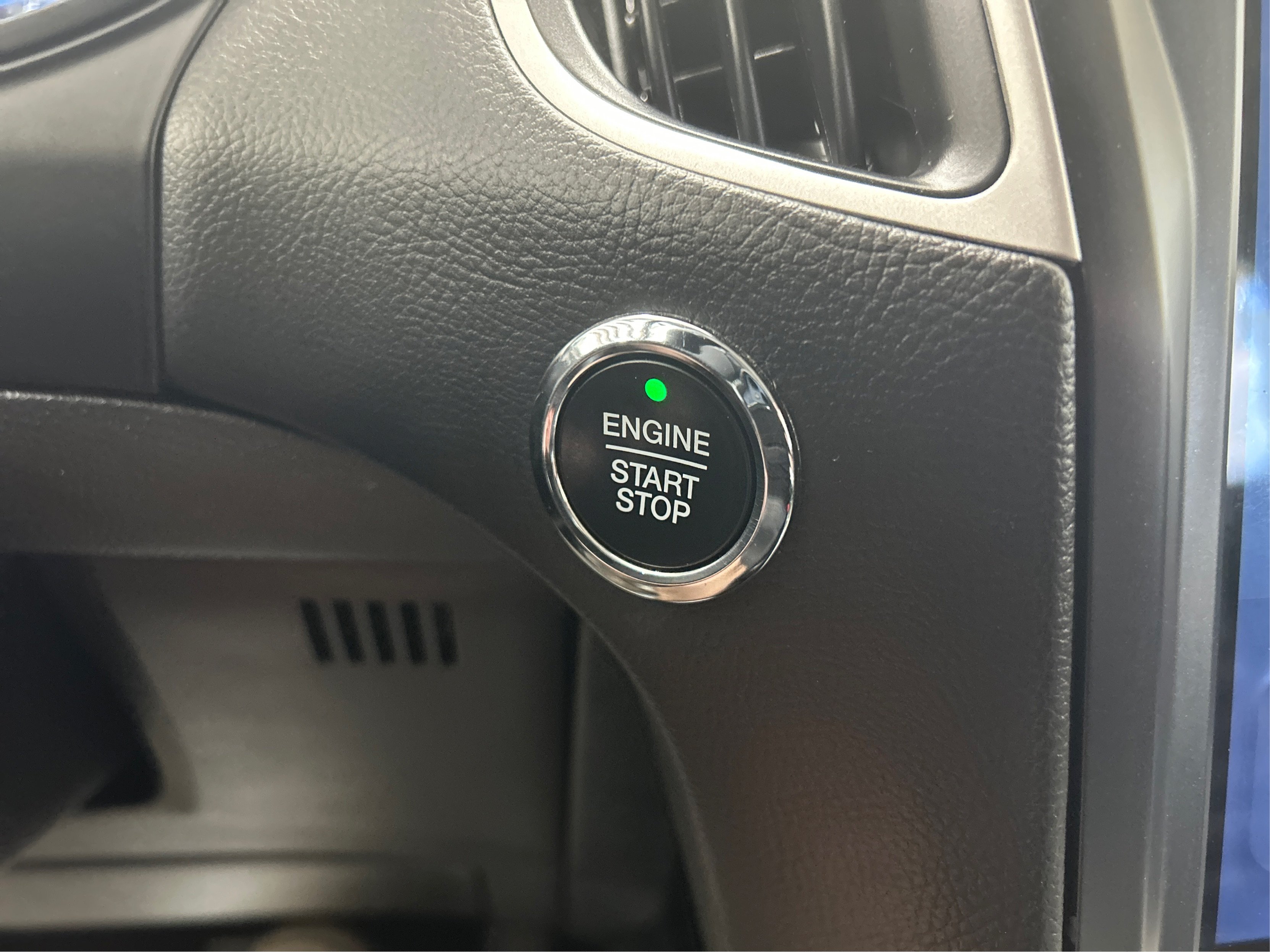 Used 2024 Silver Ford SEL image 27