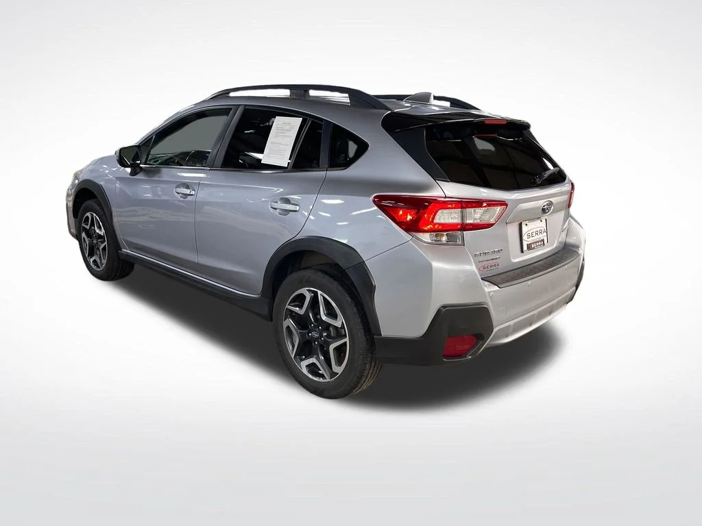 Used 2019 Silver Subaru 2.0i Limited image 3