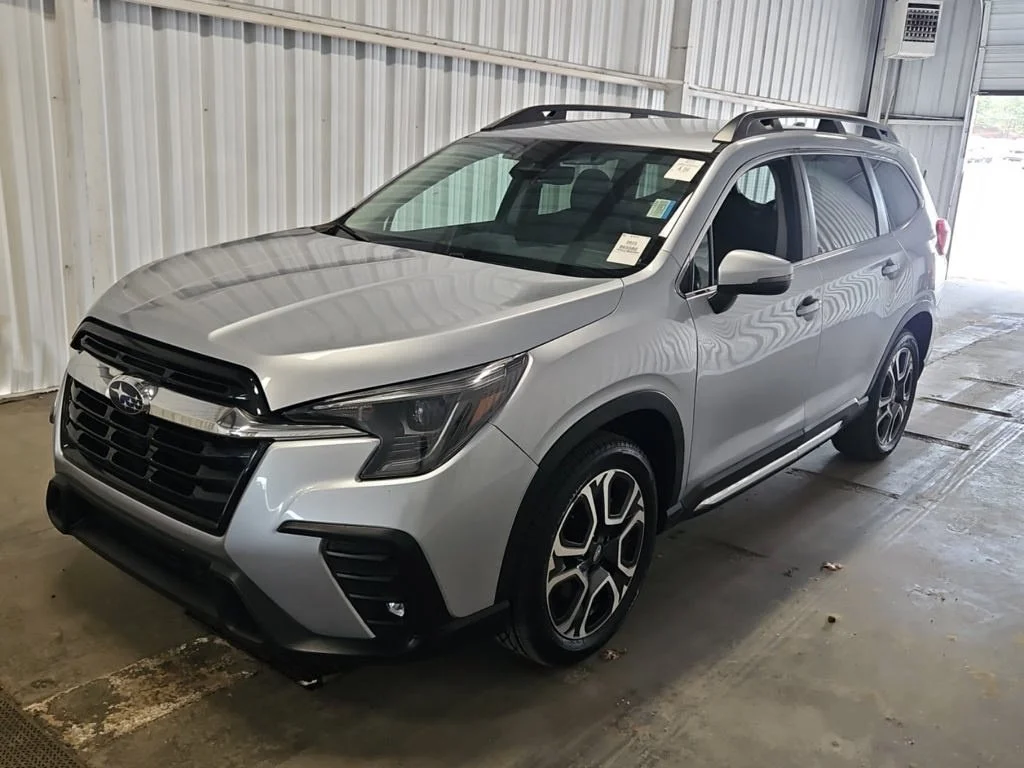 Certified Used 2023 Silver Subaru Limited image 2