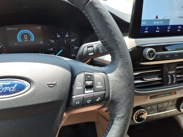Used 2020 Gold Ford SEL image 25