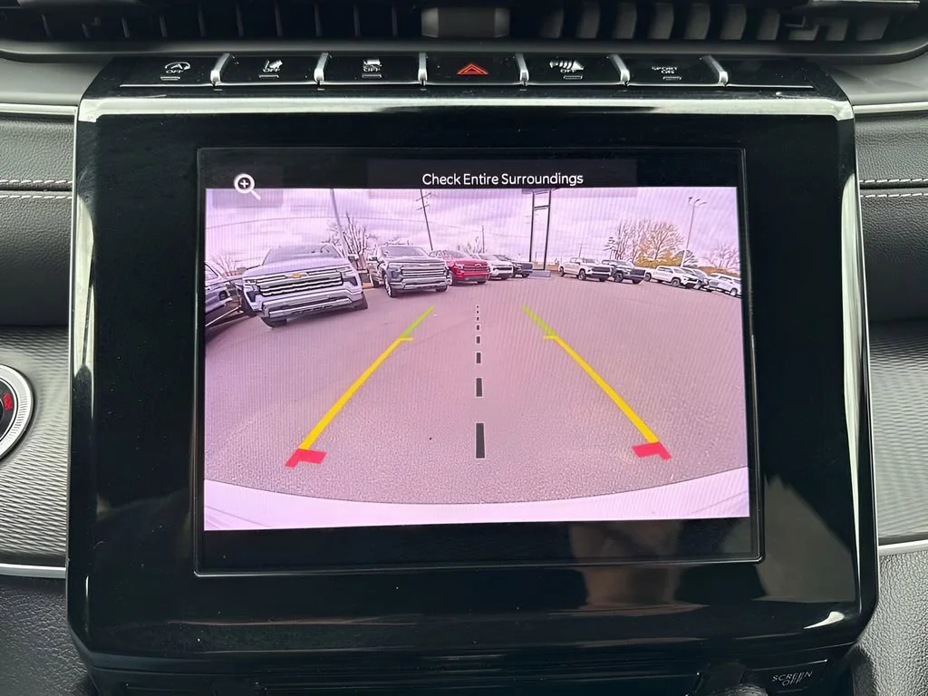 Used 2025 White Jeep Laredo X image 21