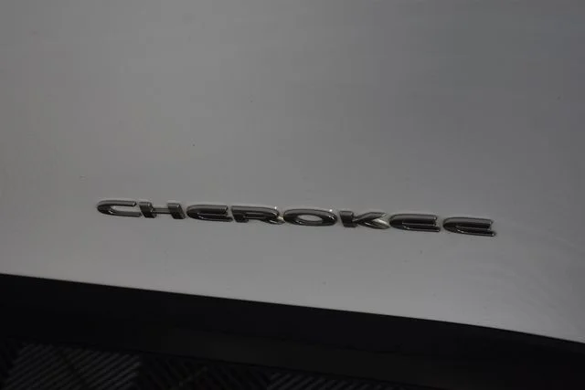 2022 Jeep Cherokee Latitude Lux - Photo 12