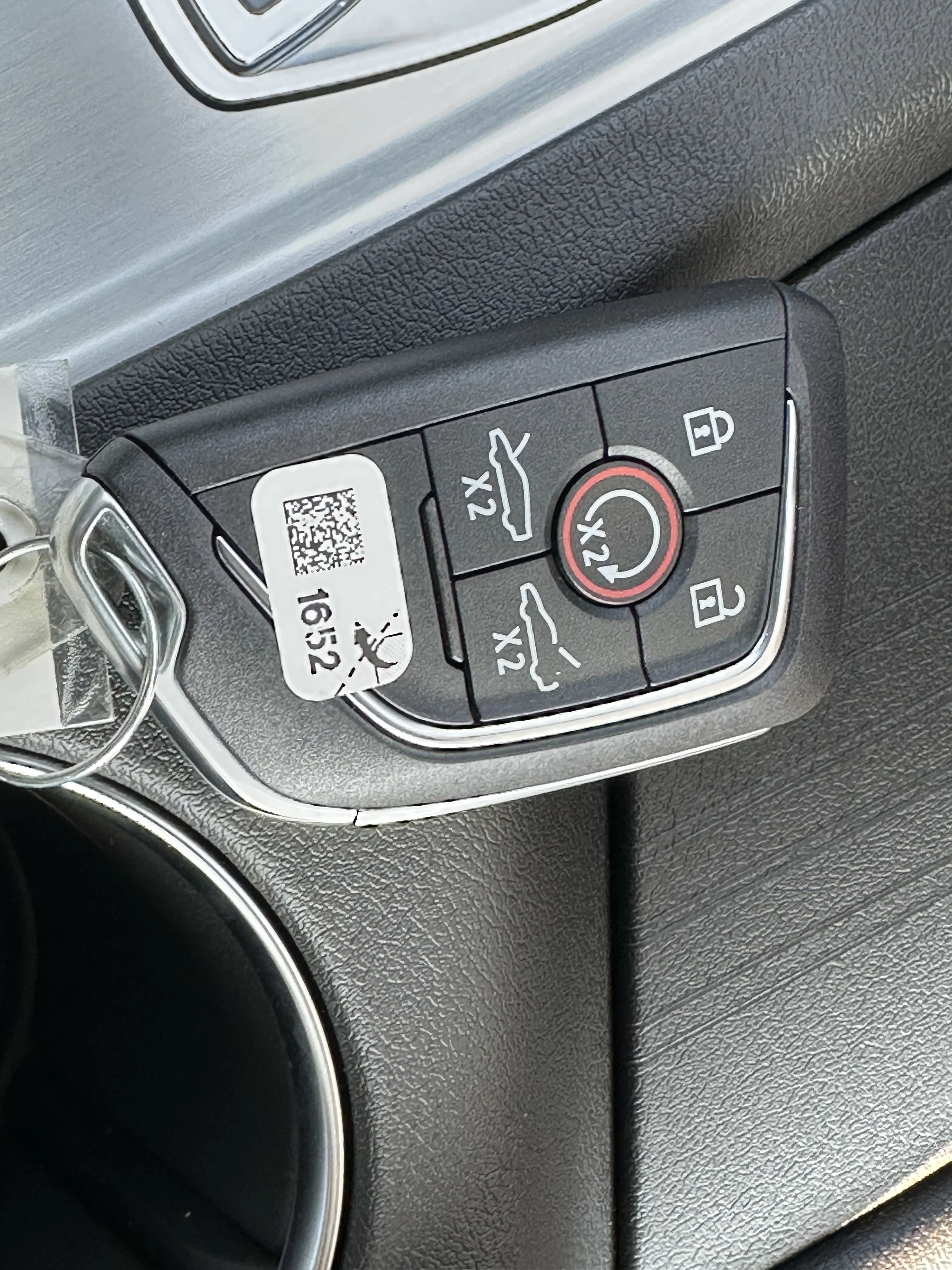 New 2027 Arctic White Chevrolet 1LT image 19