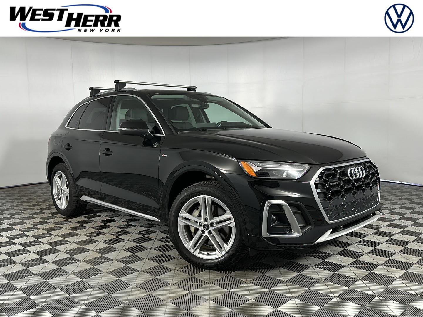 Used 2025 Mythos Black Metallic Audi S line Premium image 1