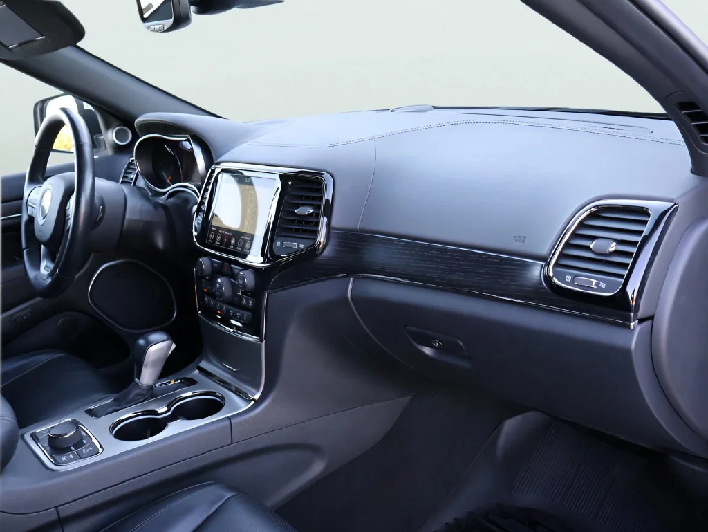 Used 2021 White Jeep High Altitude image 11