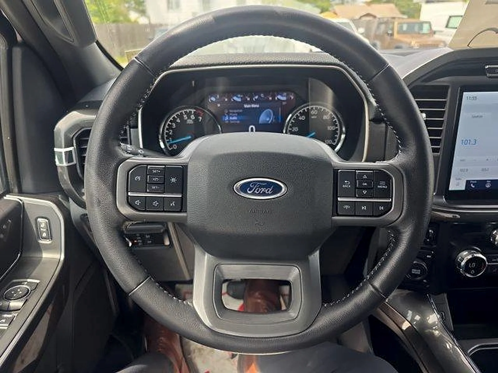 Used 2021 Oxford White Ford XLT image 23
