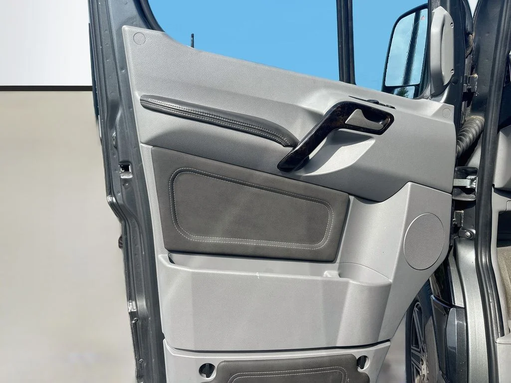 Used 2017 Gray Mercedes-Benz Passenger VAN image 42