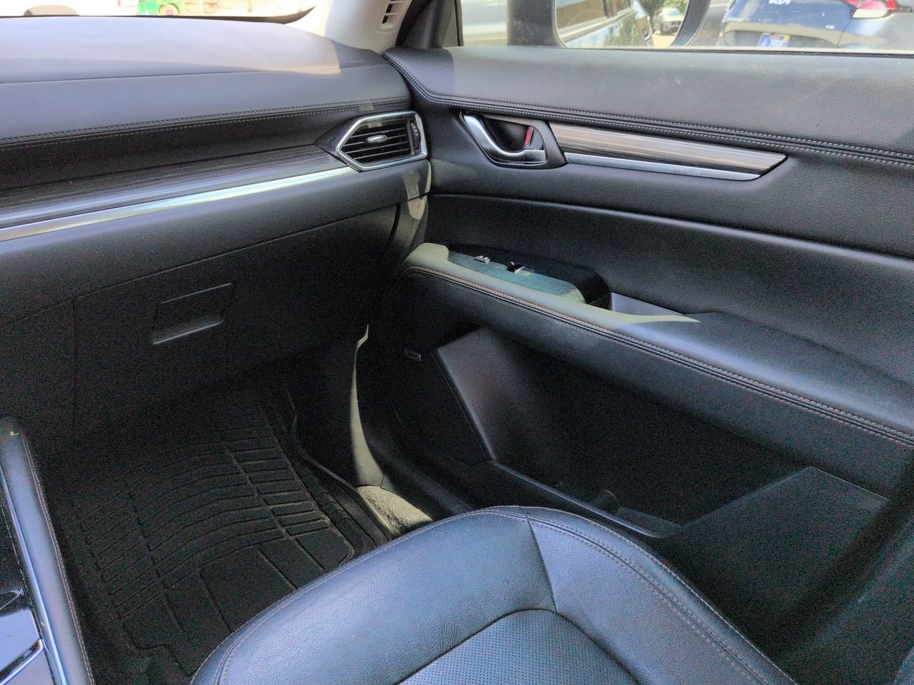 Used 2017 Deep Crystal Blue Mica Mazda Grand Select image 18