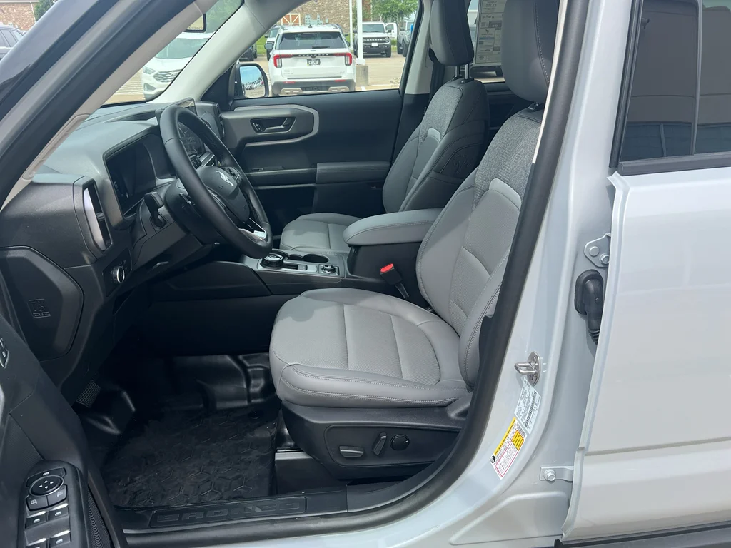 New 2026 Space White Metallic Ford Badlands® image 12