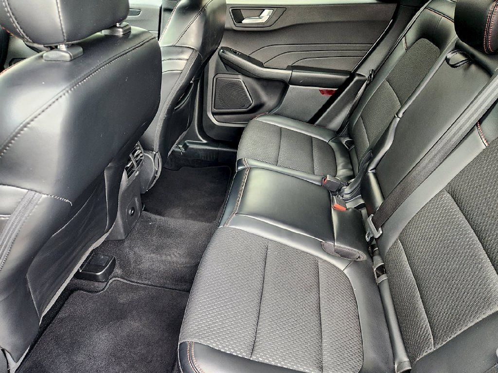 Used 2025 Silver Ford ST-Line image 30