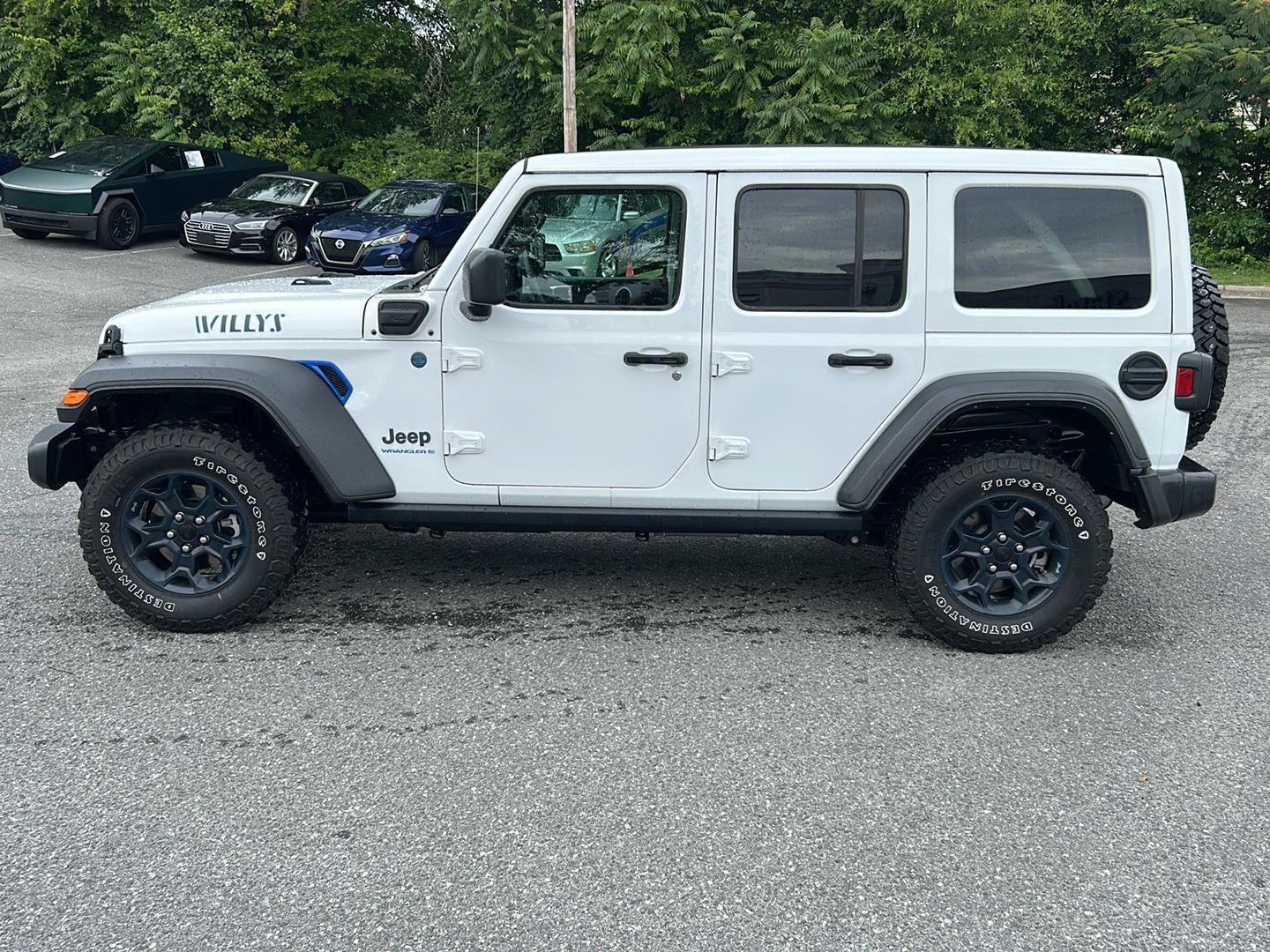 Used 2023 Bright White Clearcoat Jeep Willys *One Touch Top* image 2