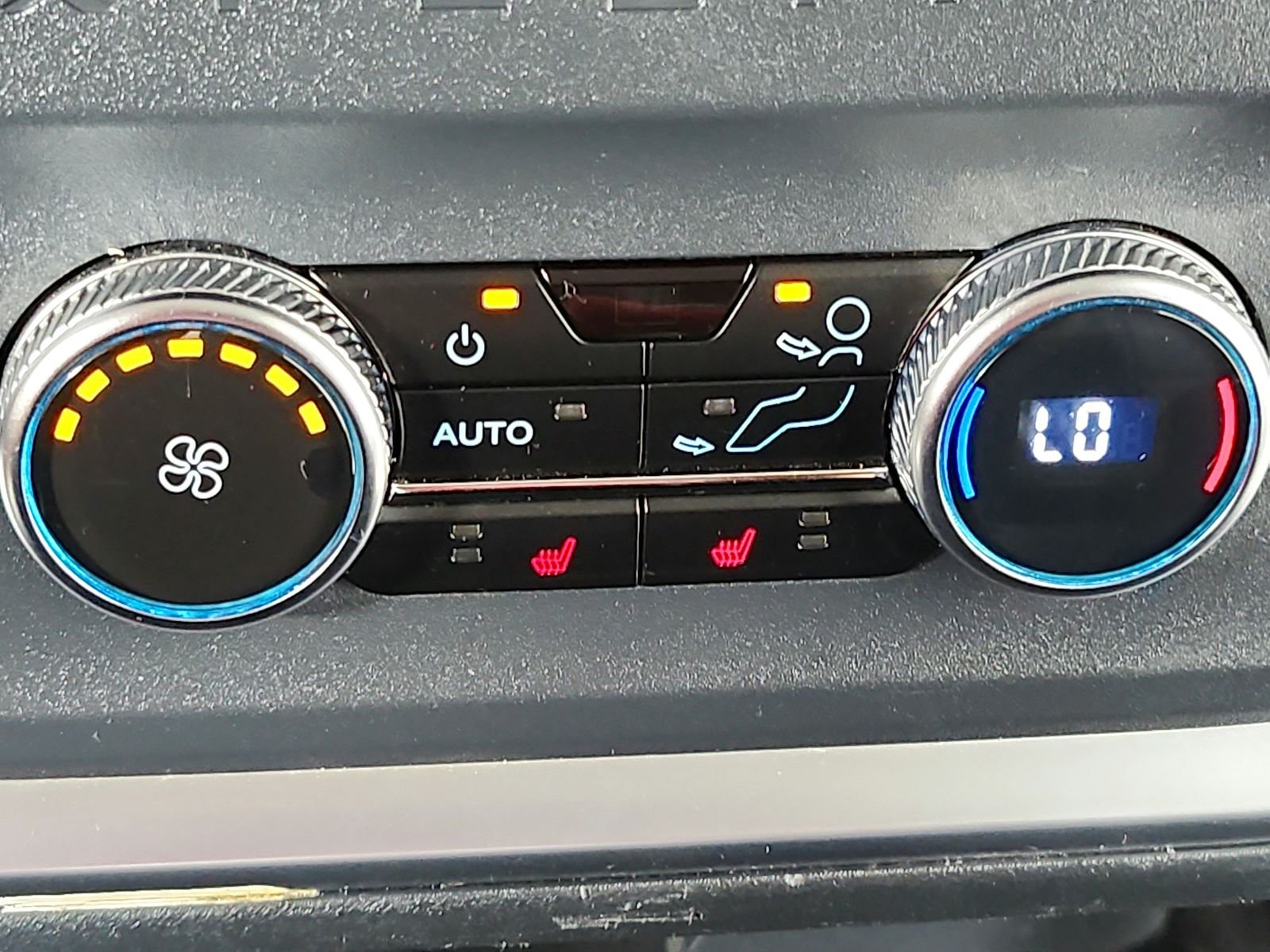 Used 2025 Agate Black Ford Platinum image 44