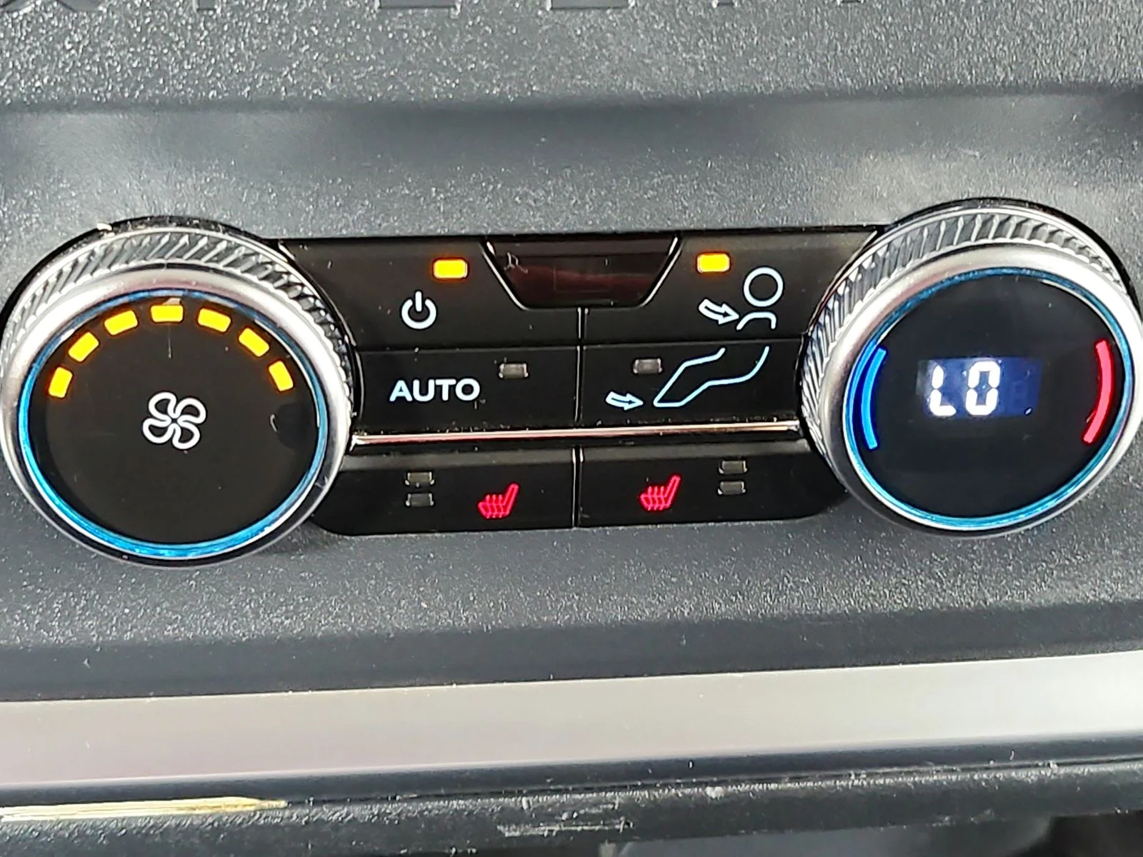 Used 2025 Black Ford Platinum image 44