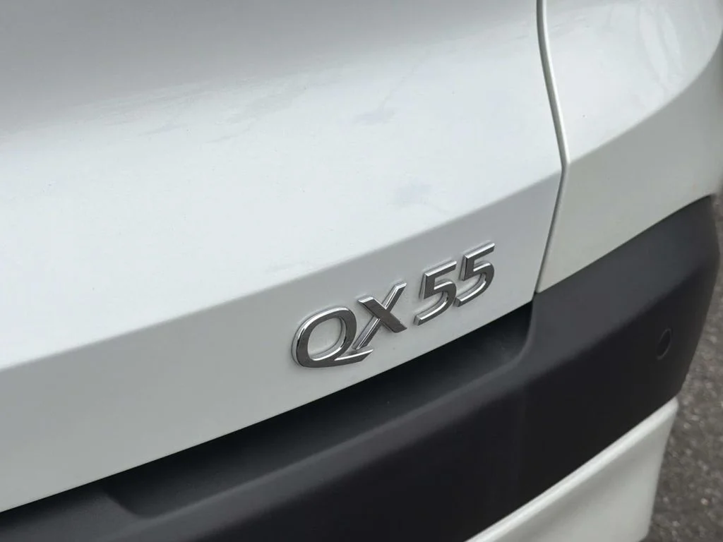 Used 2023 RADIANT WHITE INFINITI ESSENTIAL image 30
