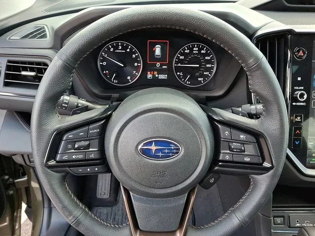 Used 2025 Green Subaru Bronze Edition 7-Passenger image 21