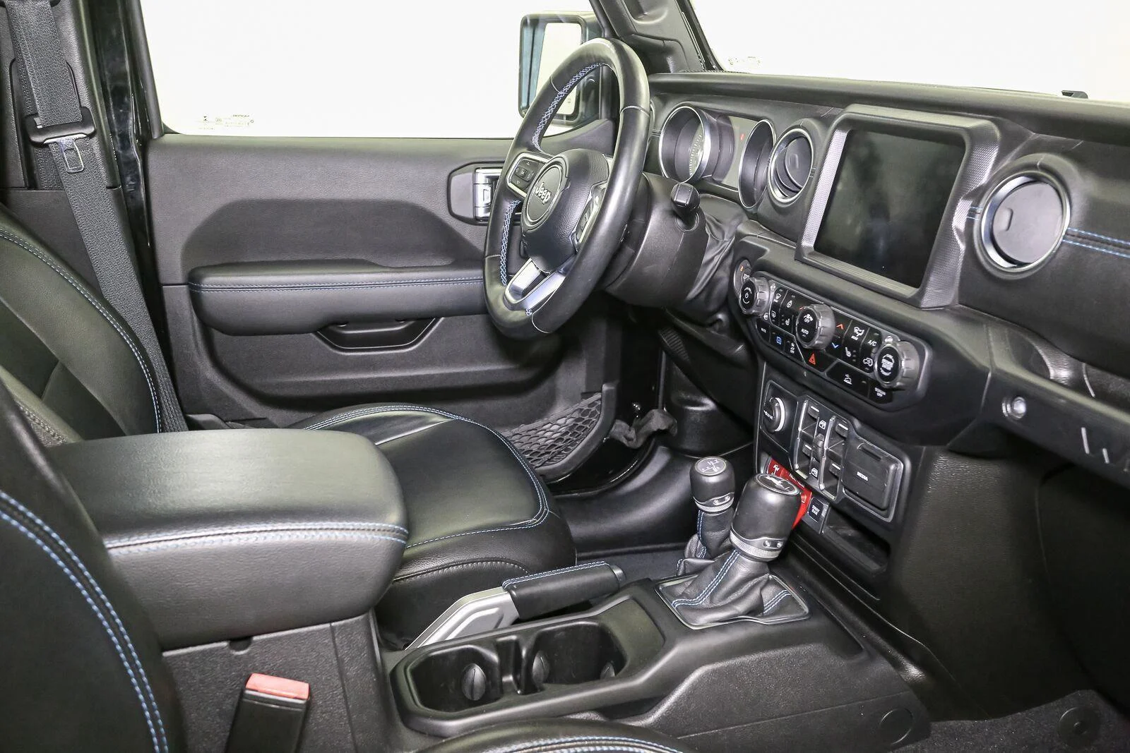 Used 2022 Black Clearcoat Jeep Unlimited Rubicon image 20