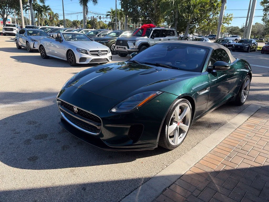 Used 2019 Green Jaguar P300 image 8