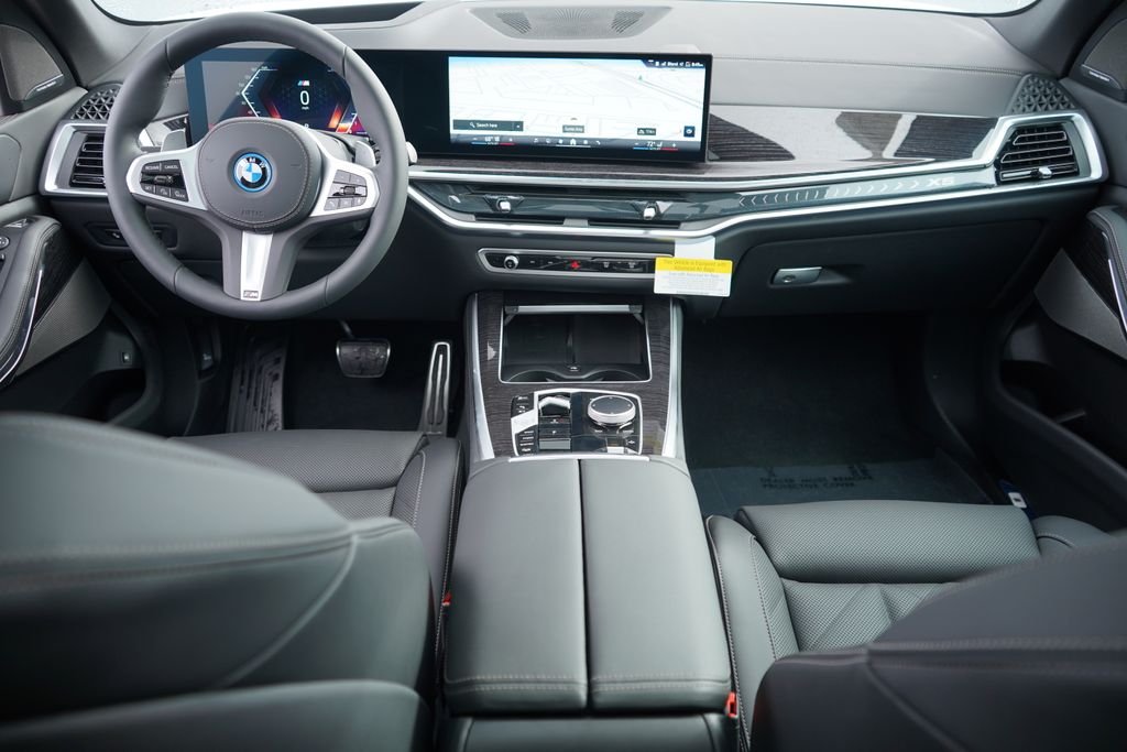 New 2026 Alpine White BMW xDrive50e image 13