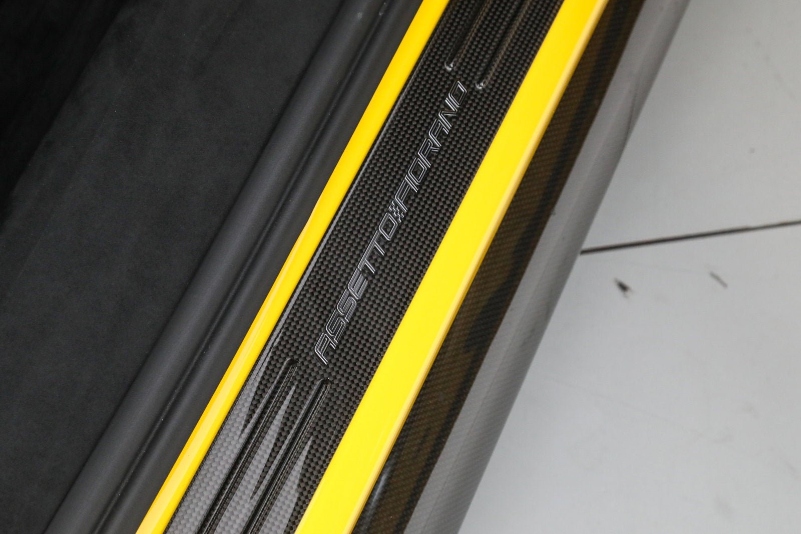 Used 2024 Giallo Modena Ferrari  image 26