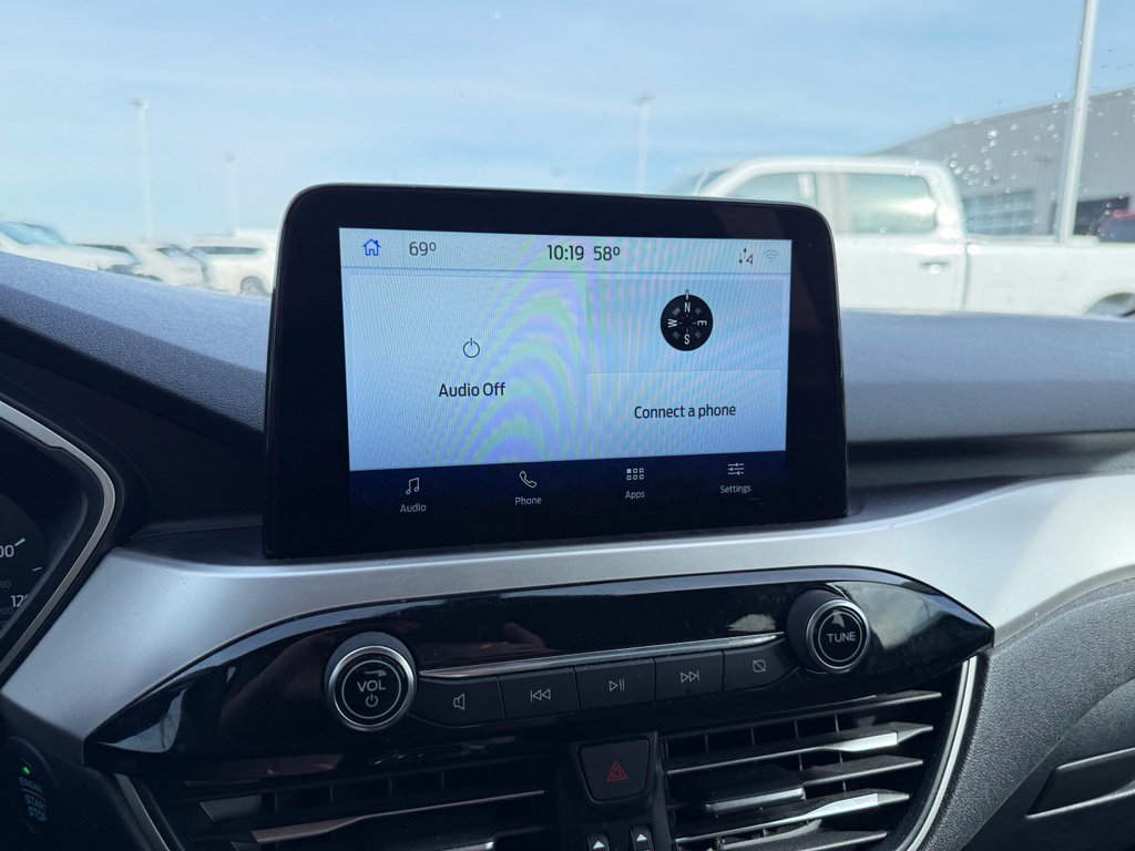 Used 2020 White Ford SE image 11