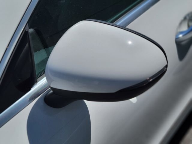 Used 2025 White Mercedes-Benz CLA 250 image 39