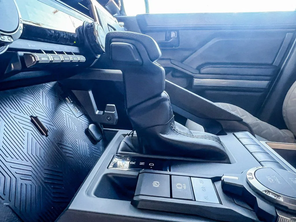2026 Toyota Tacoma SR5 - Photo 18
