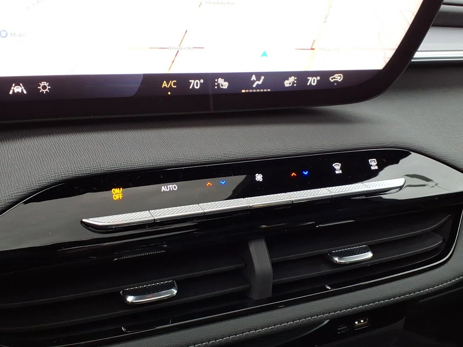 New 2026 Summit White Buick Sport Touring image 19