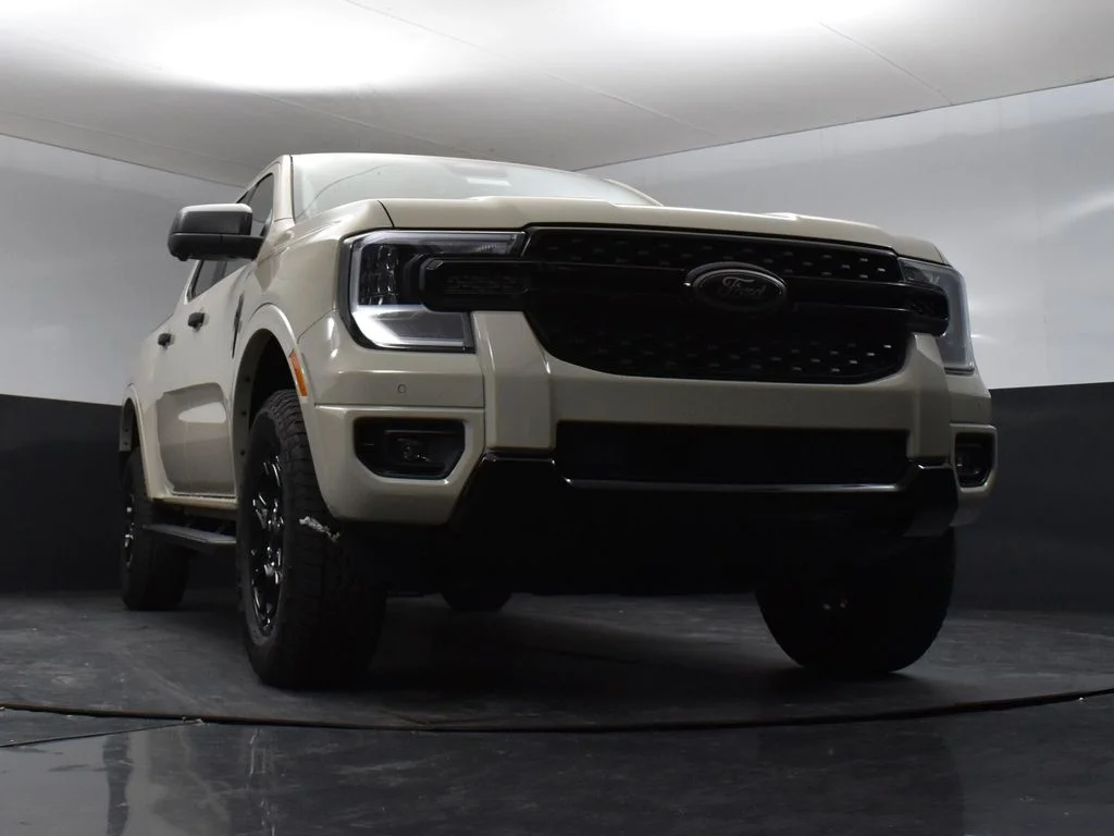 New 2026 Beige Ford XLT image 28
