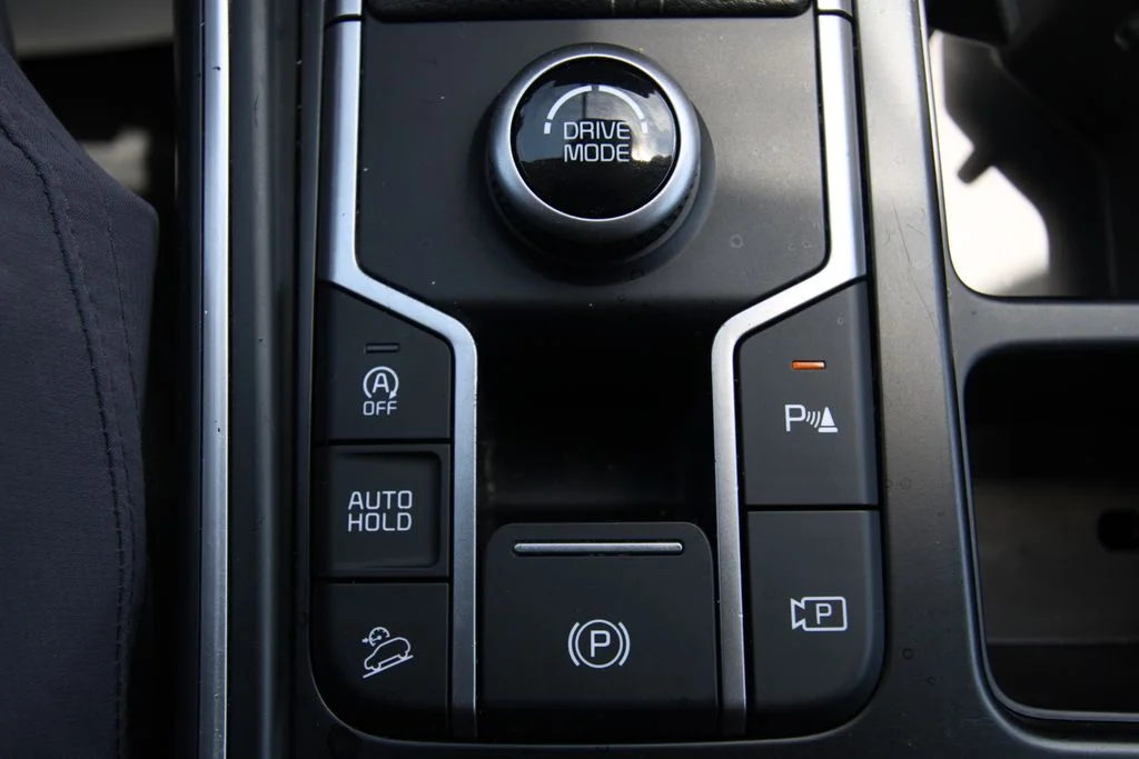 Used 2024 Black Kia S image 29