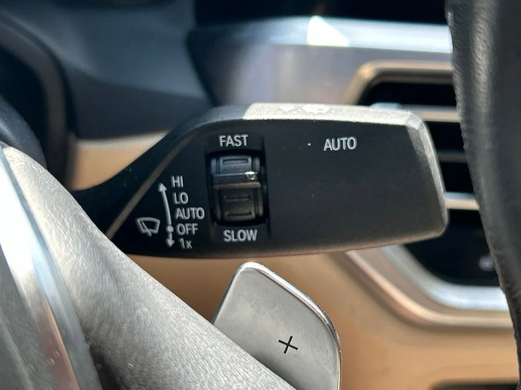 Used 2019 Jet Black BMW 330i image 30
