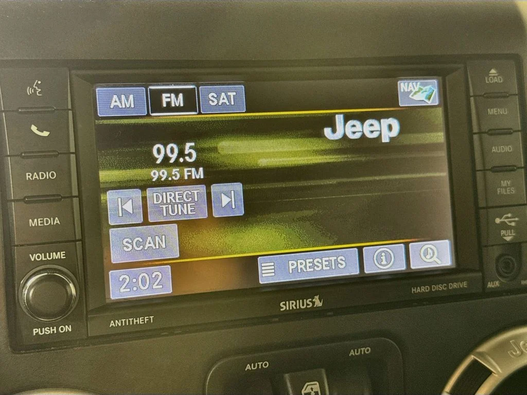 Used 2017 Gray Jeep Unlimited Rubicon image 16