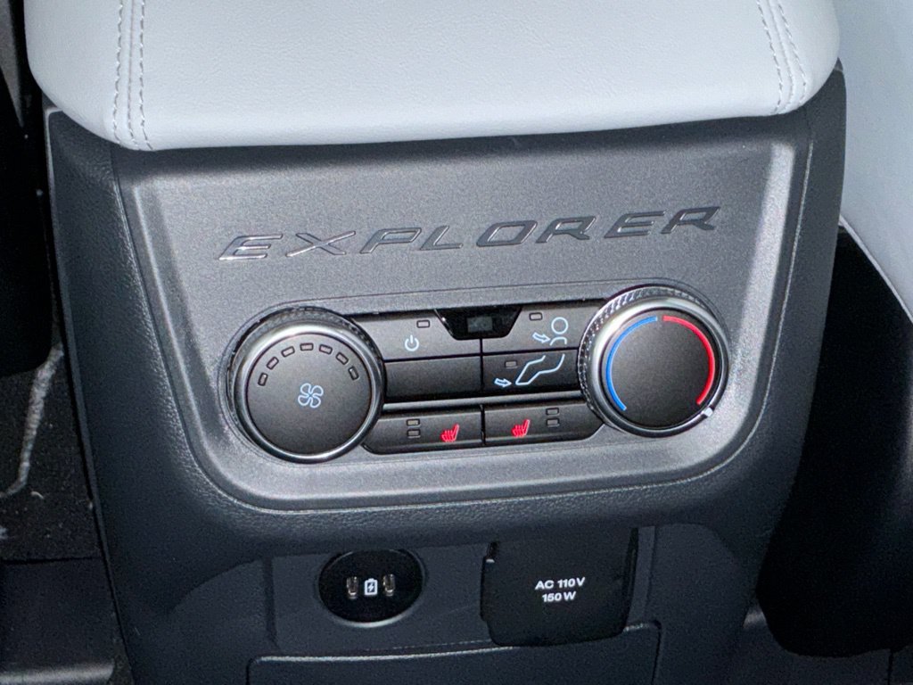 New 2026 Agate Black Metallic Ford Platinum™ image 16