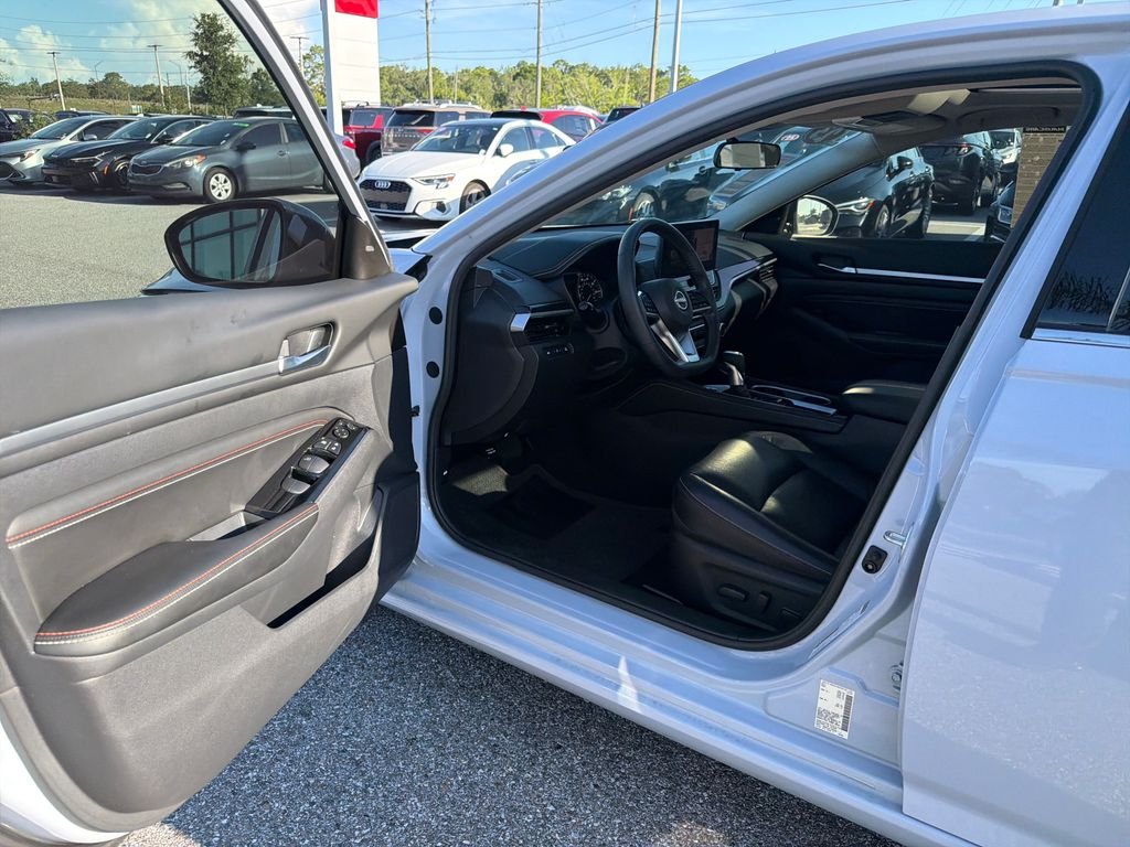 Used 2023 Gray Nissan 2.5 SR image 19