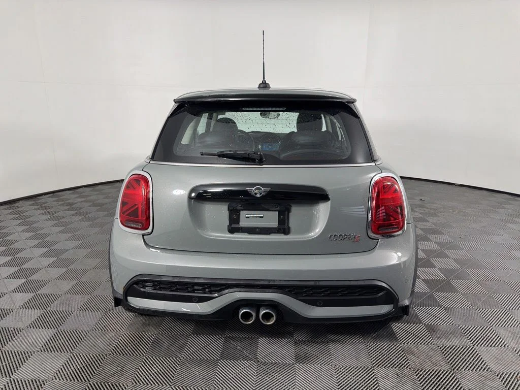 Used 2023 Gray MINI Signature image 6