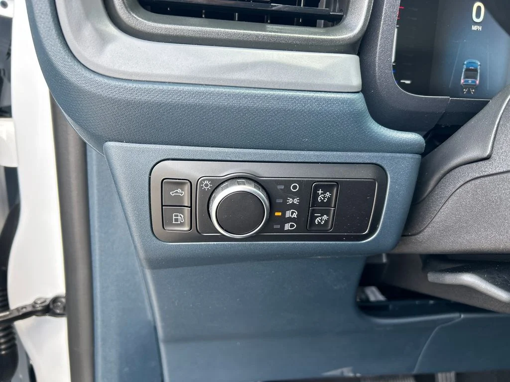 New 2026 Oxford White Ford XL image 22