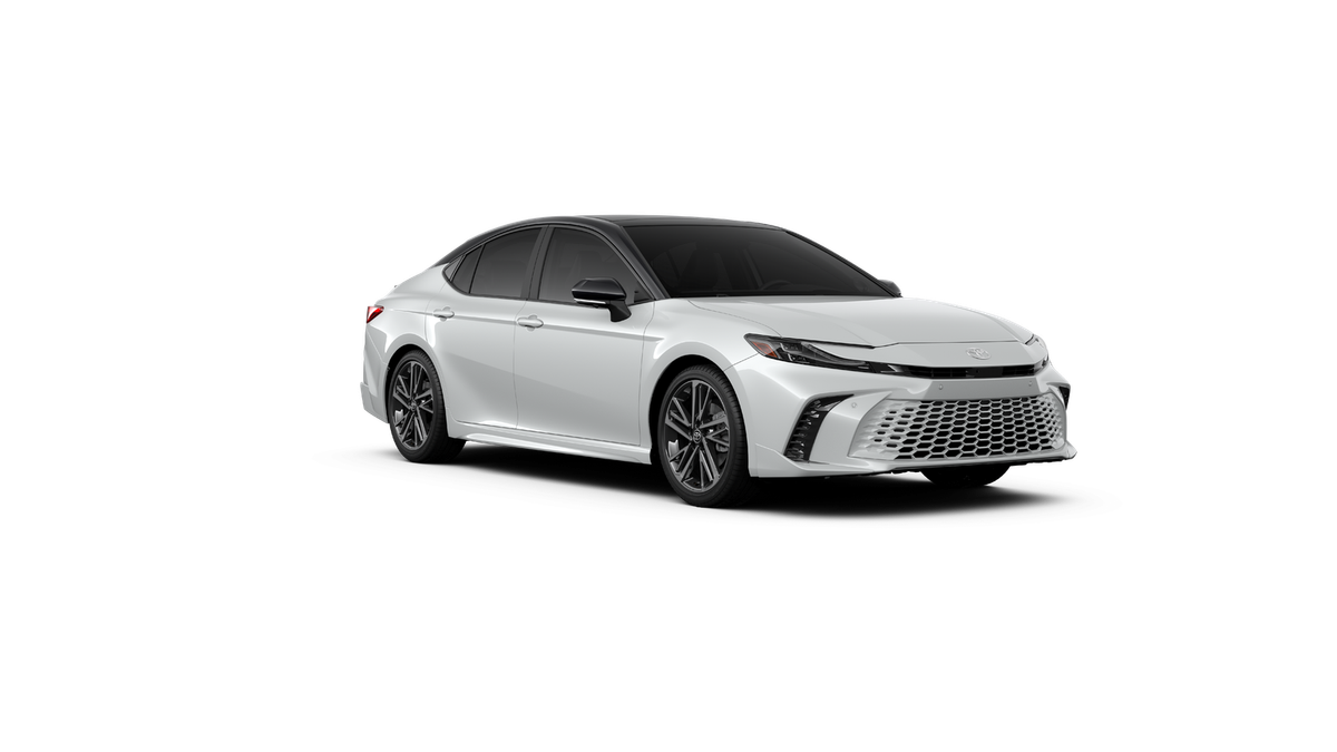 New 2027 Wind Chill Pearl with Midnight Black Metallic roof Toyota XSE image 15