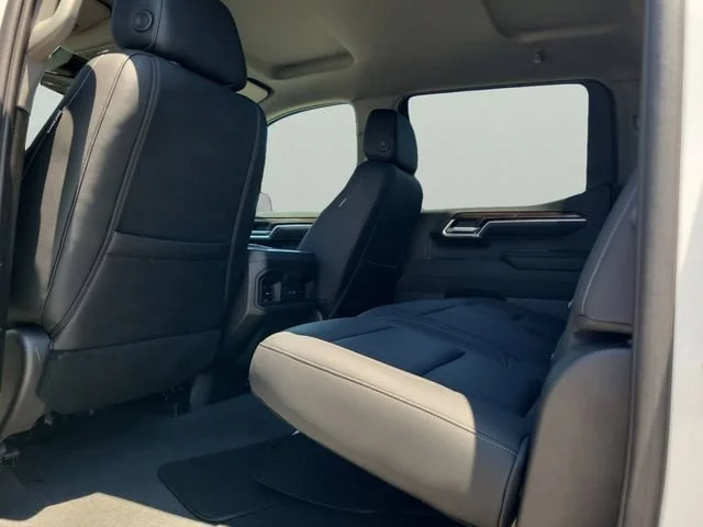 Used 2026 Summit White Chevrolet RST image 32
