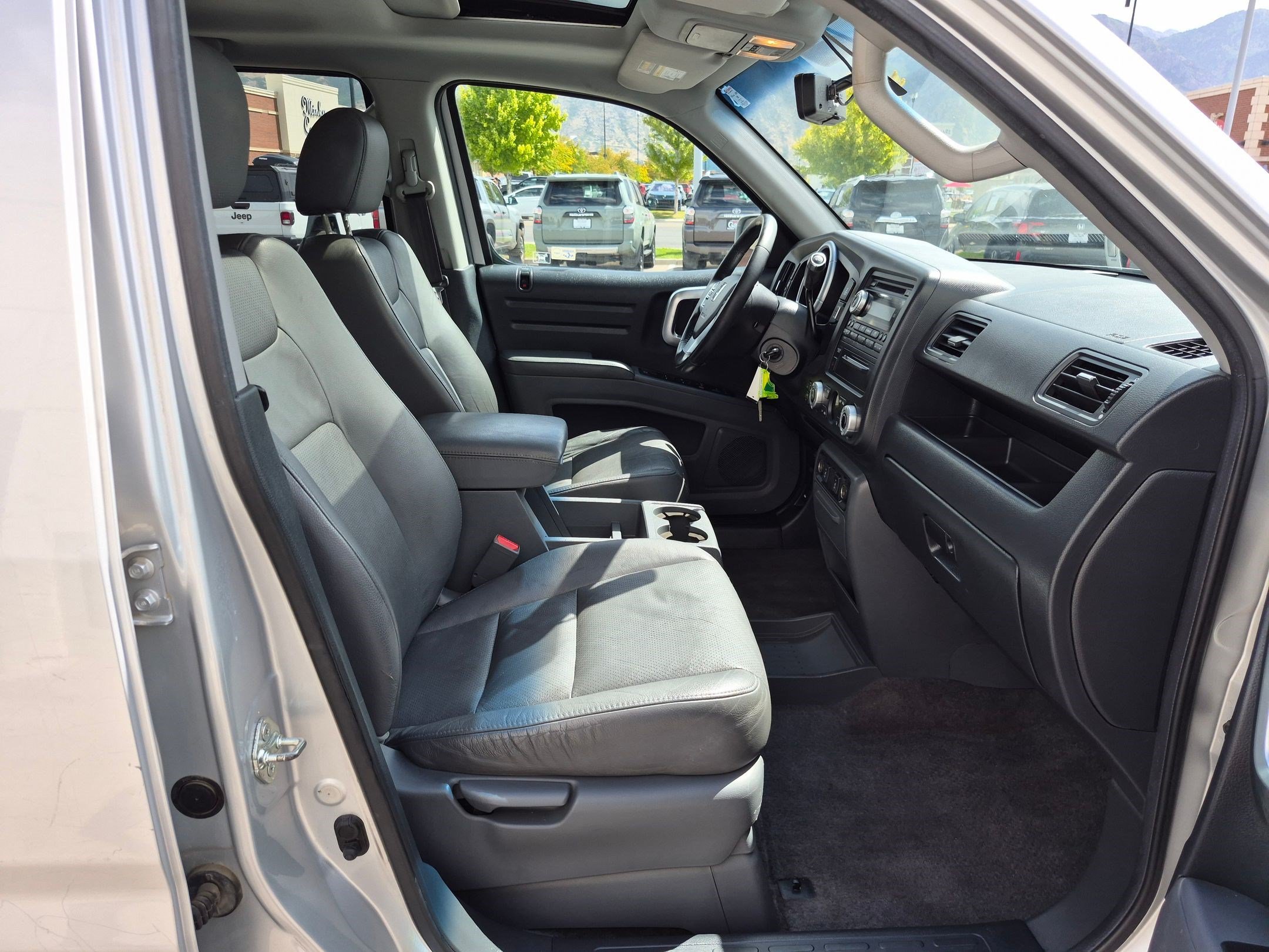 Used 2008 Silver Honda RTL image 30