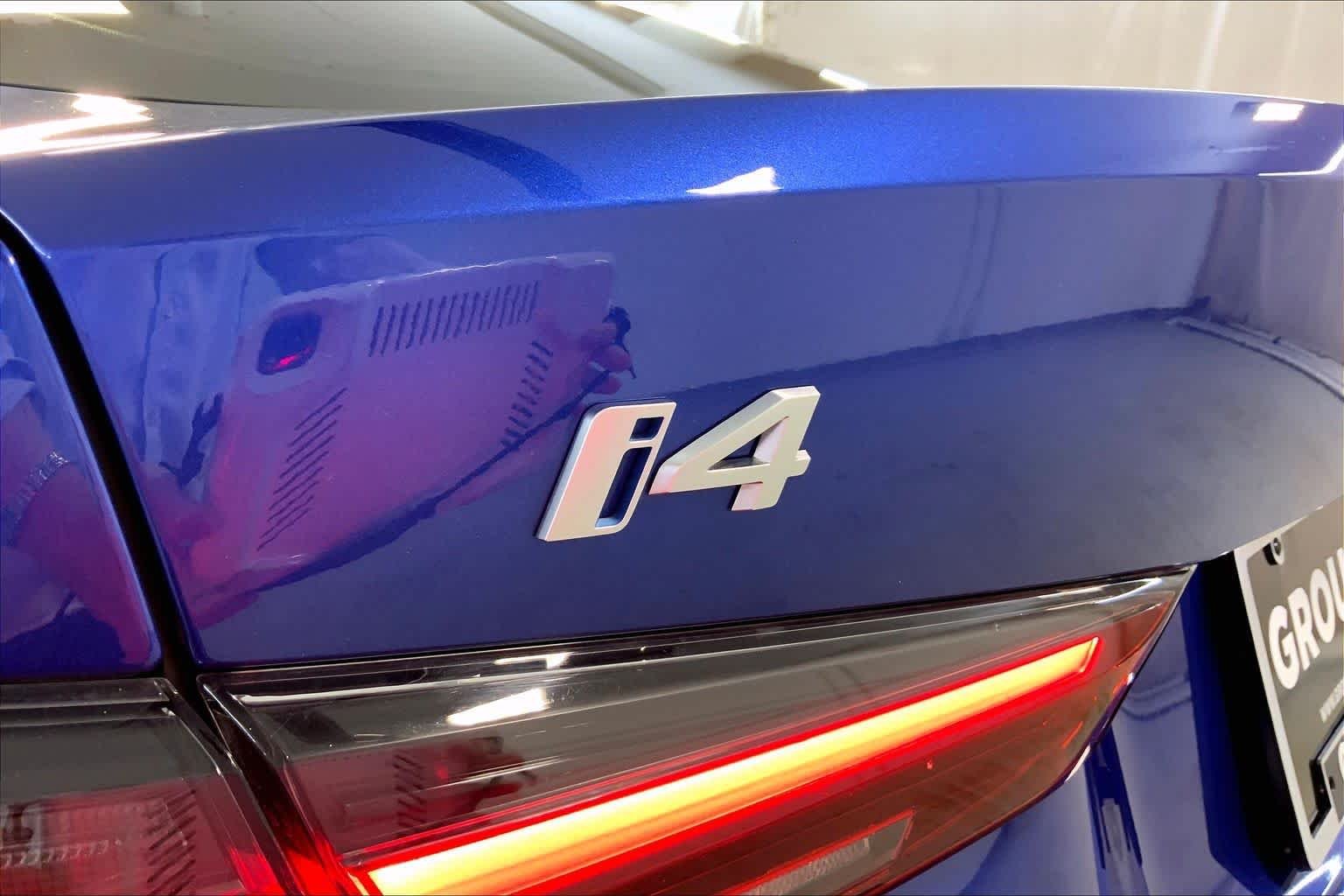 Used 2024 Portimao Blue Metallic BMW xDrive40 image 29