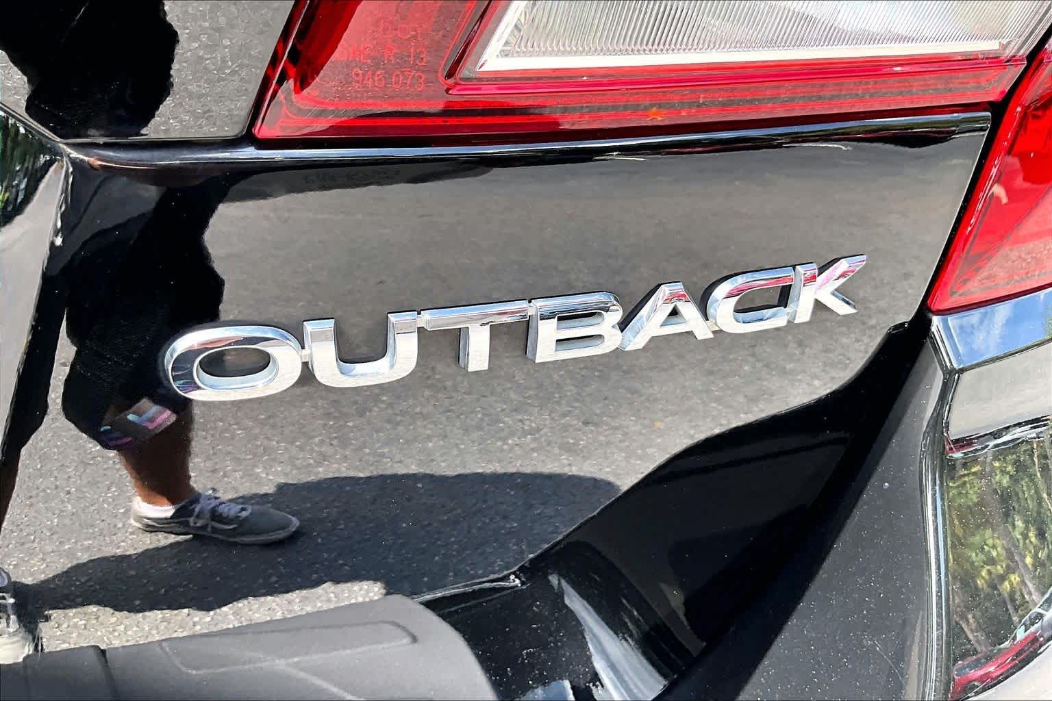 Used 2019 Crystal Black Silica Subaru Limited image 10