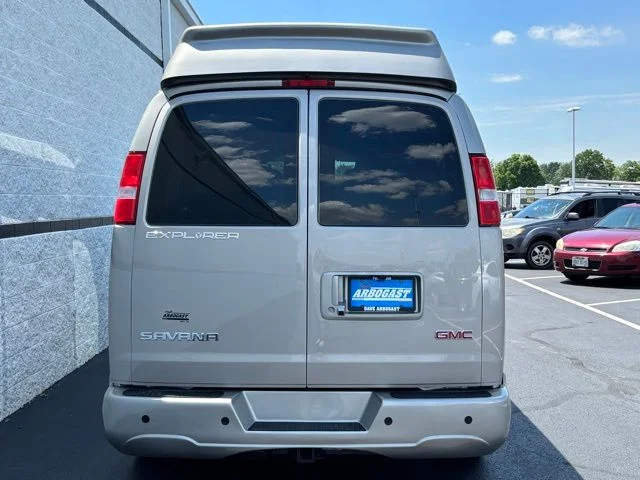 New 2026 Special Exterior Color GMC Explorer Limited SE image 9