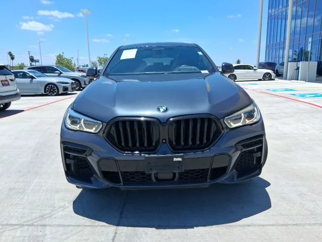 Used 2022 Gray BMW xDrive40i image 2
